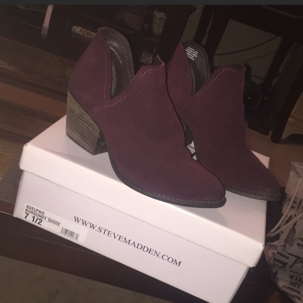 Steve Madden Adelphie Booties